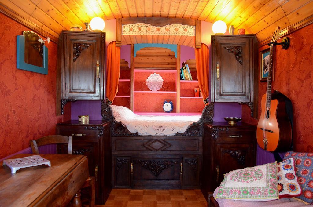 Villa La Roulotte De La Fay Dompierre-les-Ormes Zimmer foto